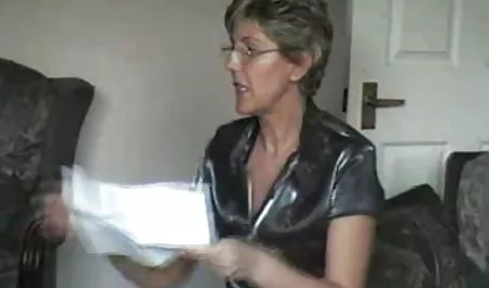 PropertSex - مرد حامی به دوست دختر کمک می بزرگترین سایتهای سکسی جهان کند تا احساس بهتری داشته باشد