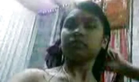 آرورا جولی سایت های سکس فارسی و کلی دیویین آسفالتهای خود را بدست آوردند