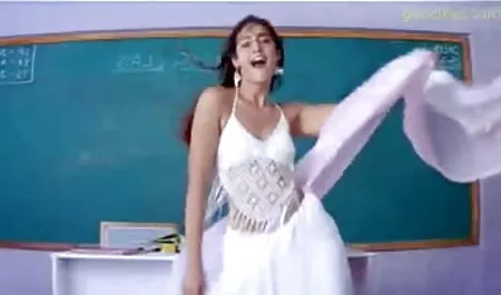 فوق العاده سکسی لاتینا مدل مو ، سایت های سکسی گی استریپتاز و برس زدن