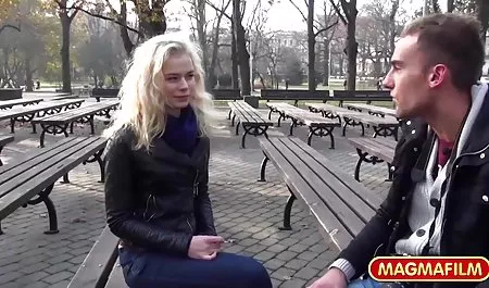 Busty Laura Lion همه سایت های سکسی می تواند الاغ او را سوراخ کند