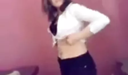 Daria سایت های سکسی توپ Glower MILF titfuck