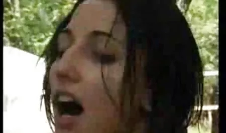 رام سایت های سکسی پورن کردن این نوجوان زیبا سبزه