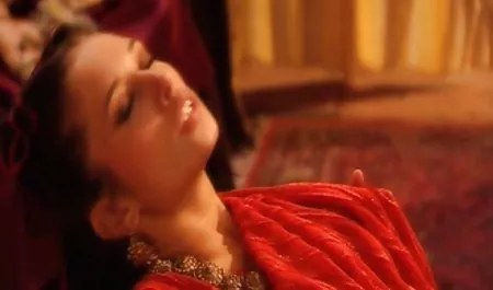 سکس حسی در صبح - لبخند برندی ، استیسی مار سایت عکس های سکسی