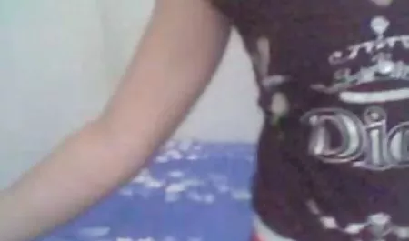 مامان لزبین ، آلمانی آلمانی ، Busty سایت های جدید سکسی Poolside