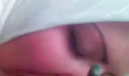 در حالی که قیچی لزبین ، AJ سایت های دانلود سکس و Zoey Squirt Ton!